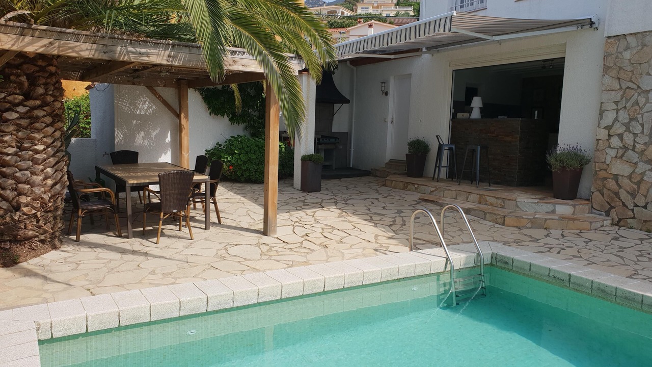 Photo of Outdoor in Palau-Saverdera