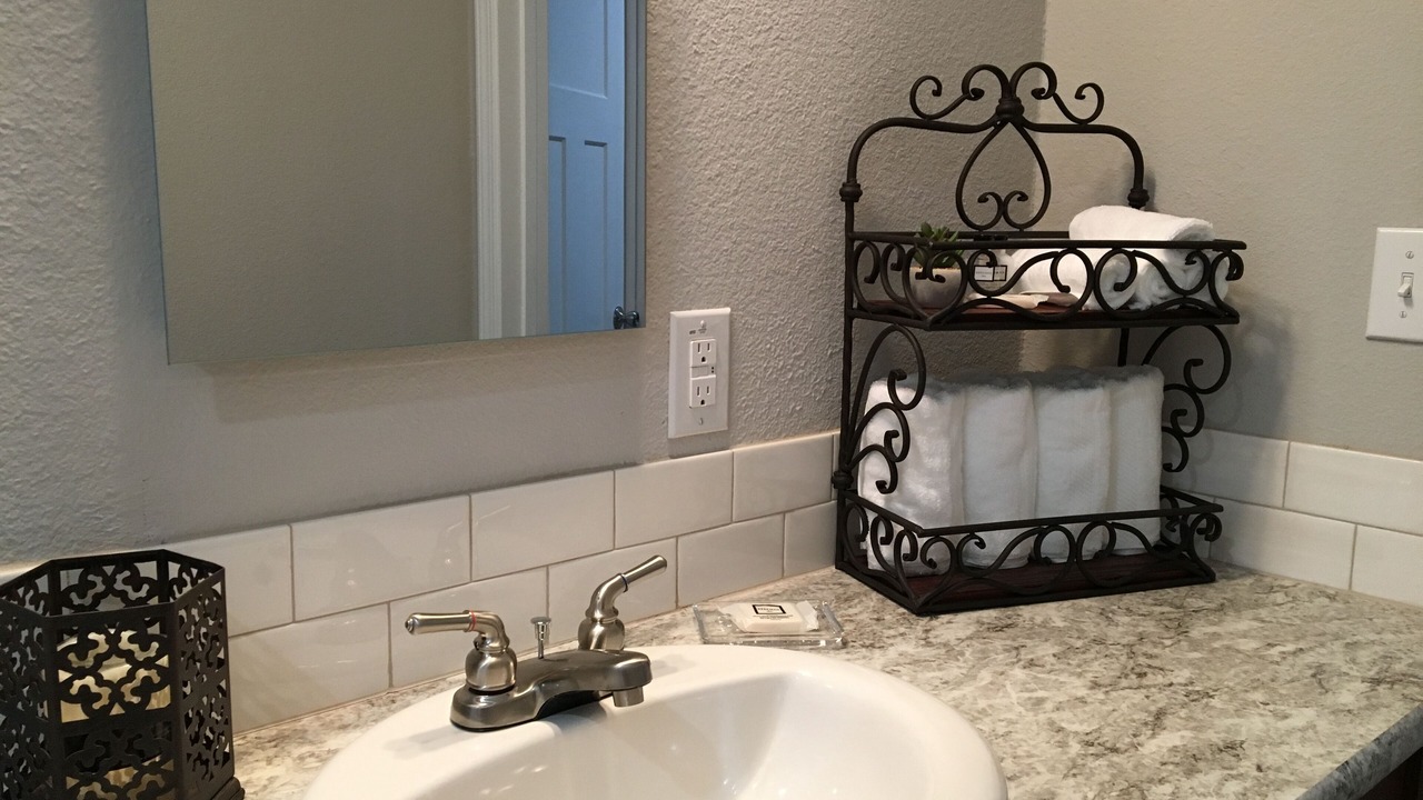 Photo of Bathroom in Round Top