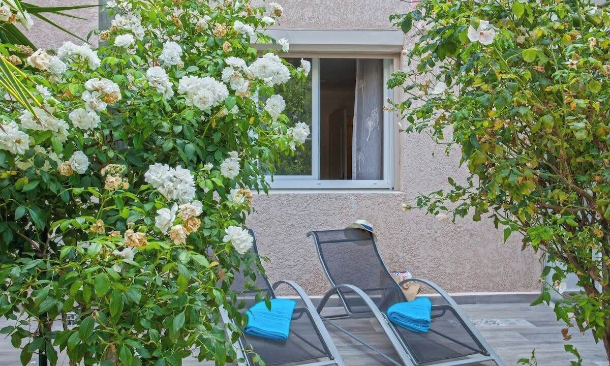 Photo of Patio Balcony in Biguglia