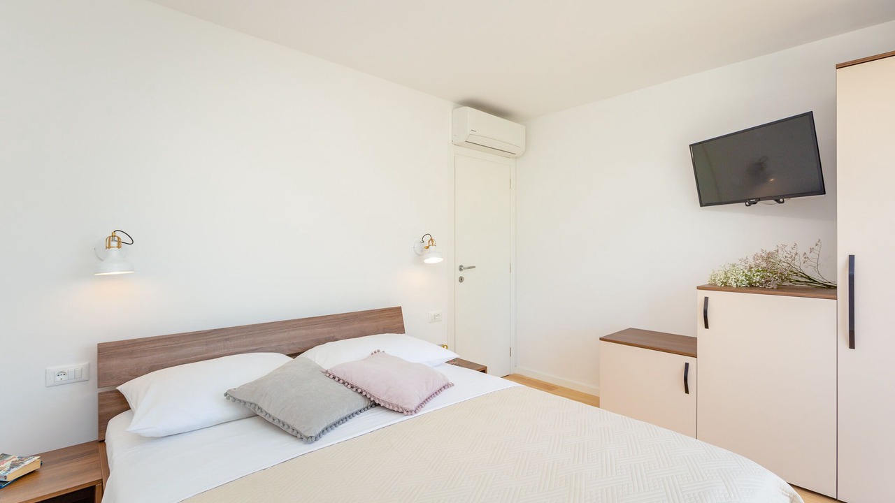 Photo of Bedroom in Gornji Kono