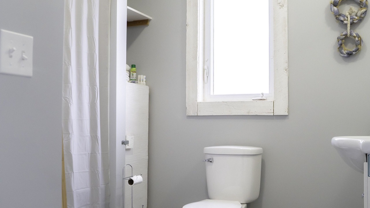 Photo of Bathroom in Brackley Beach