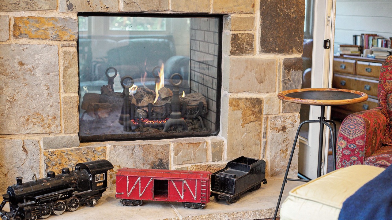 Photo of Livingroom in North Richland Hills