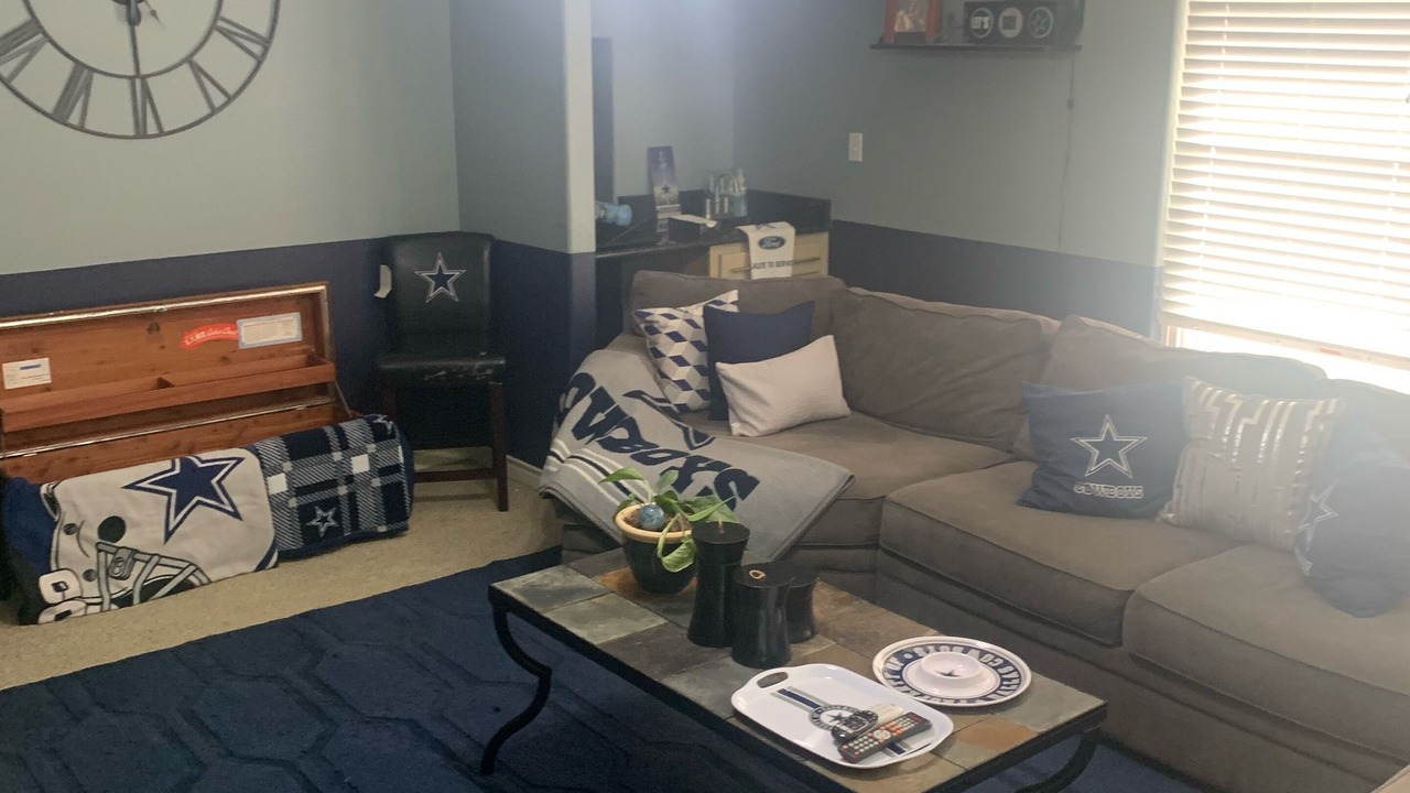 Photo of Livingroom in Cedar Hill