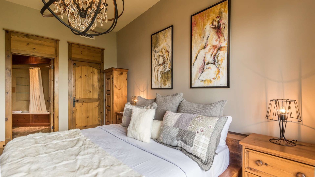 Photo of Bedroom in Mont-Tremblant