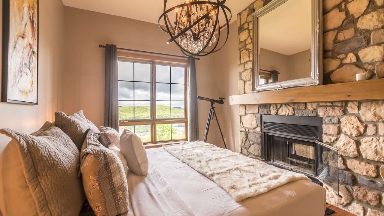 Photo of Bedroom in Mont-Tremblant