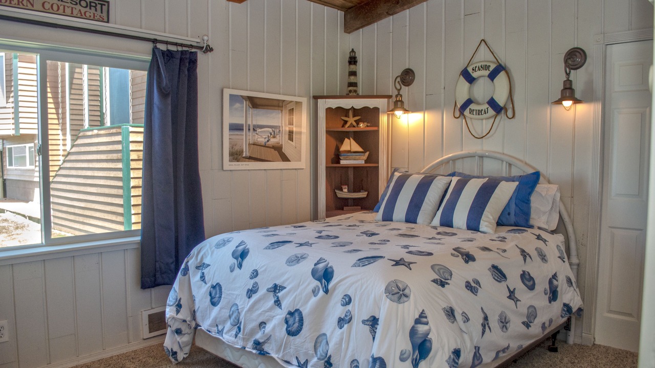 Photo of Bedroom in Yachats