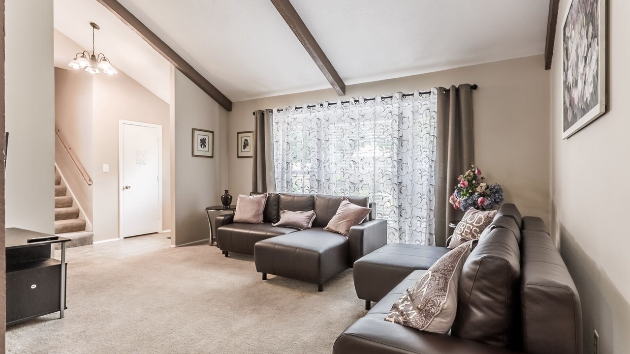 Photo of Livingroom in Overland Park