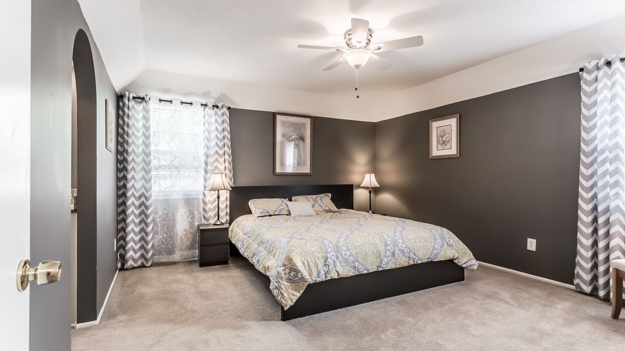 Photo of Bedroom in Overland Park