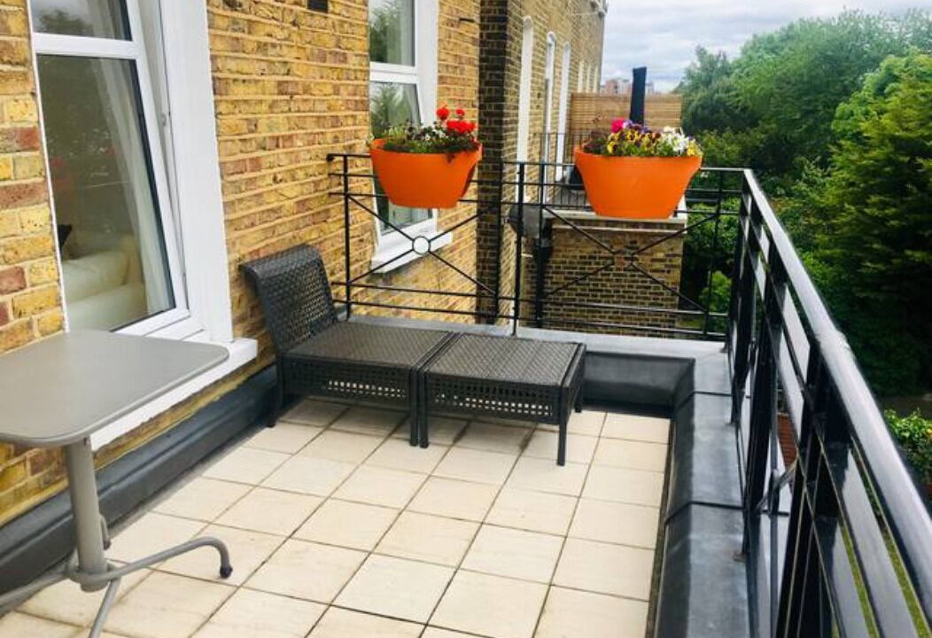 Photo of Others in Fortune Green