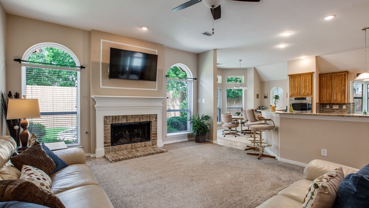 Photo of Livingroom in North Arlington