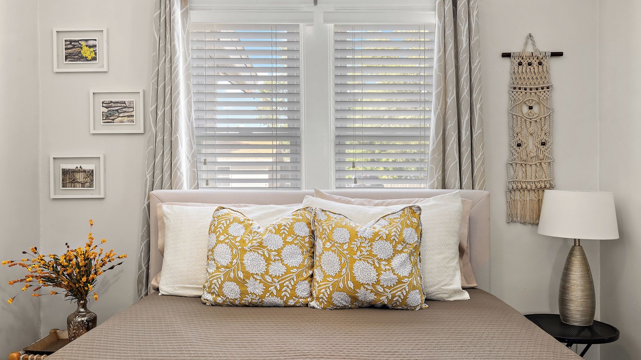 Photo of Bedroom in Lakeside