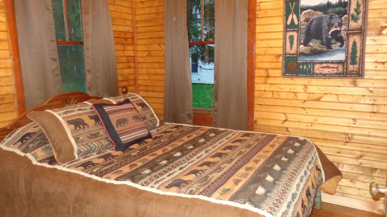 Photo of Bedroom in Long Lake