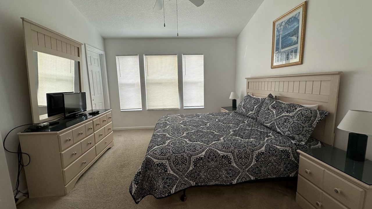 Photo of Bedroom in Windsor Palms