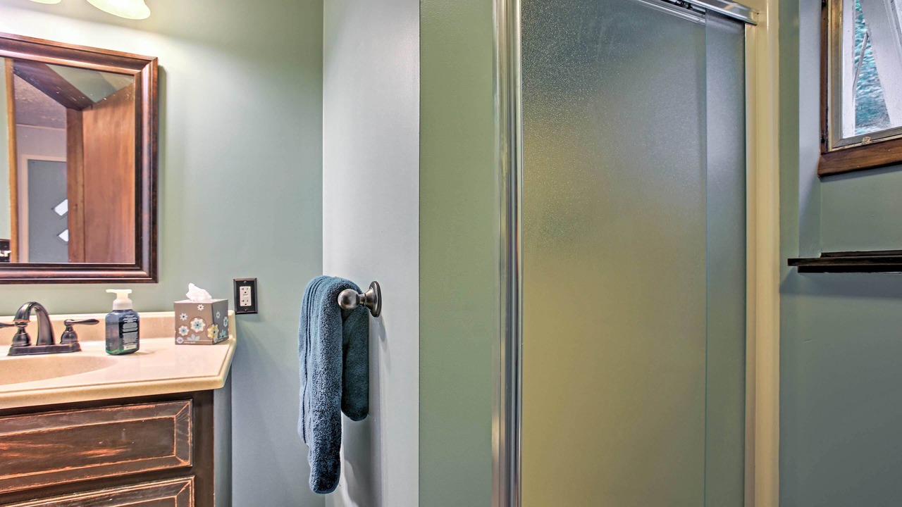 Photo of Bathroom in Le Roy