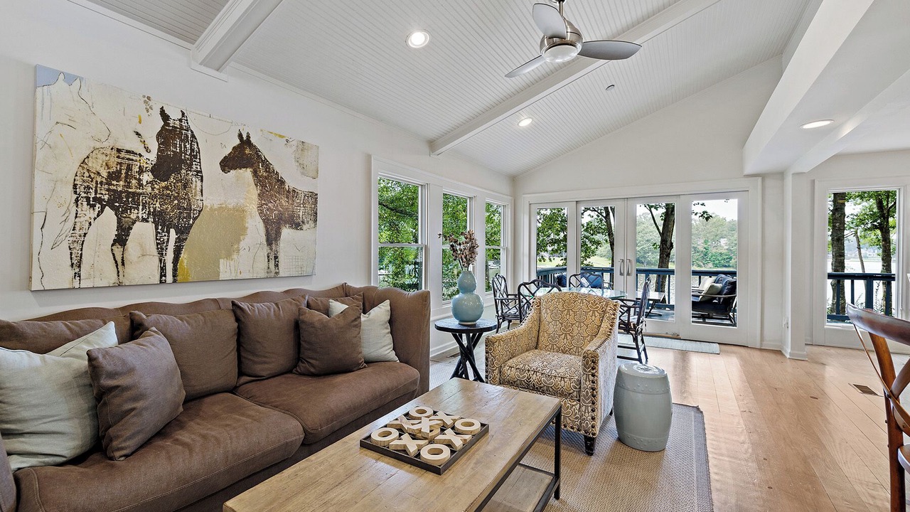 Photo of Livingroom in Eatonton