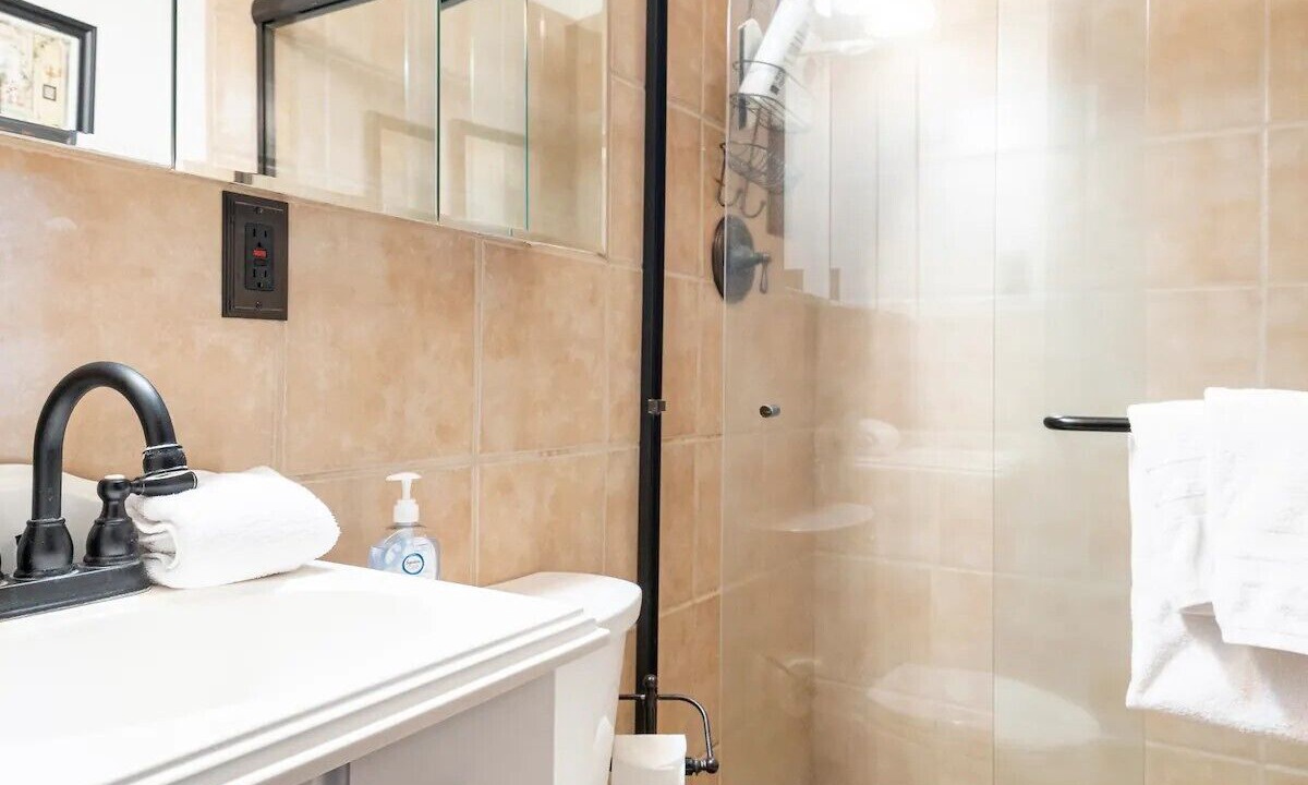 Photo of Bathroom in Lake Forest