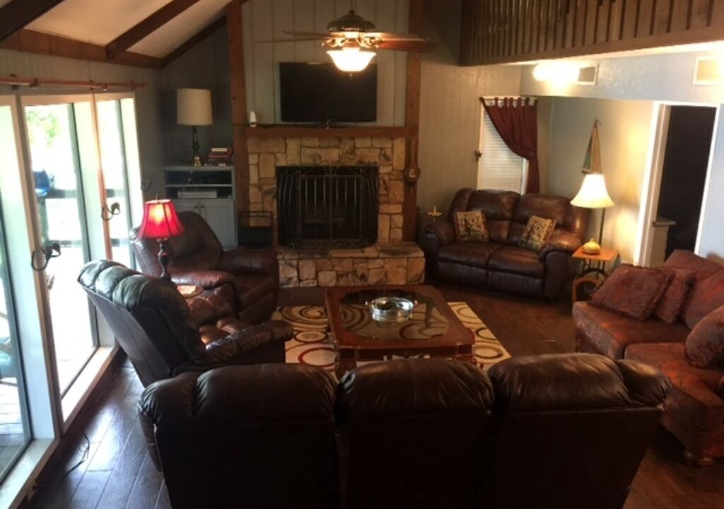 Photo of Livingroom in Jasper