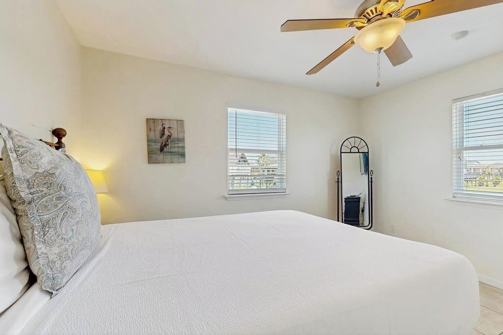 Photo of Bedroom in Terramar Beach
