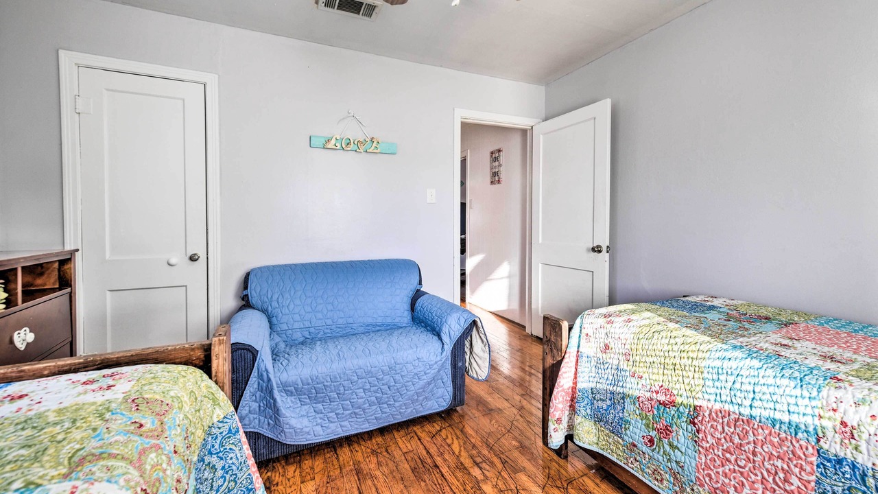 Photo of Bedroom in Temple