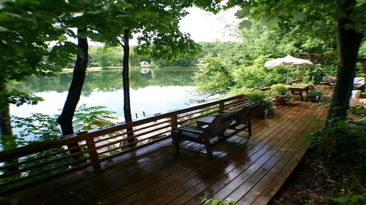 Photo of Others in Red Hook