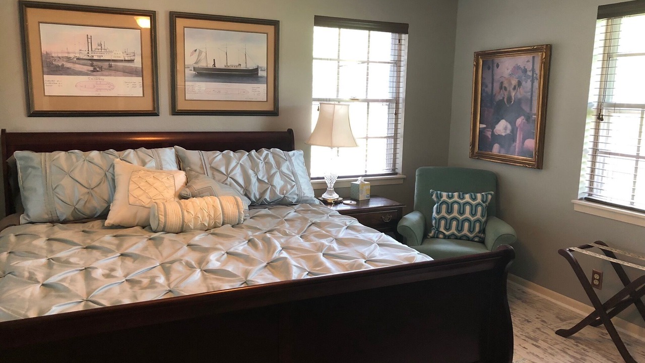 Photo of Bedroom in Driftwood