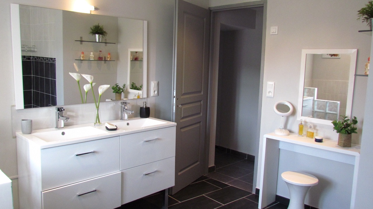 Photo of Bathroom in Lussas