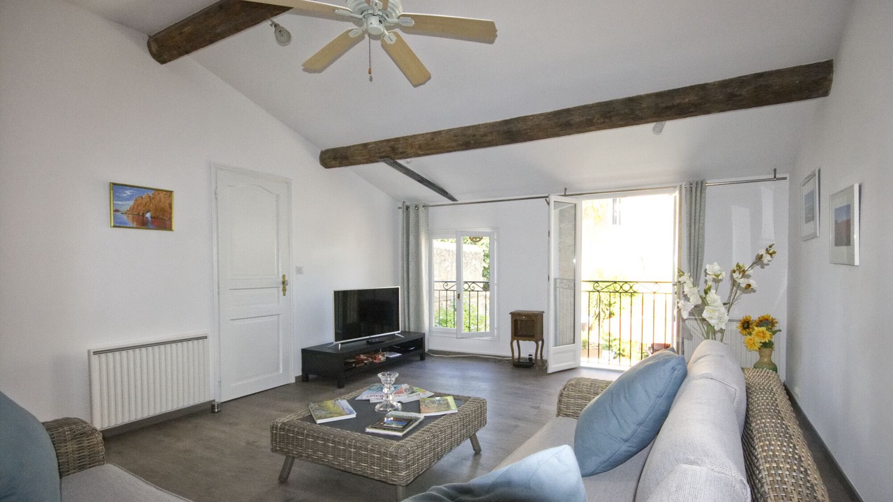 Photo of Livingroom in Cazouls-les-Beziers