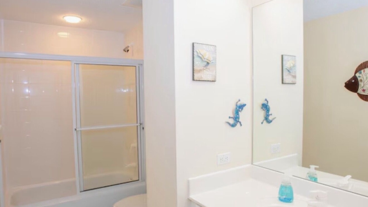 Photo of Bathroom in Navarre Beach