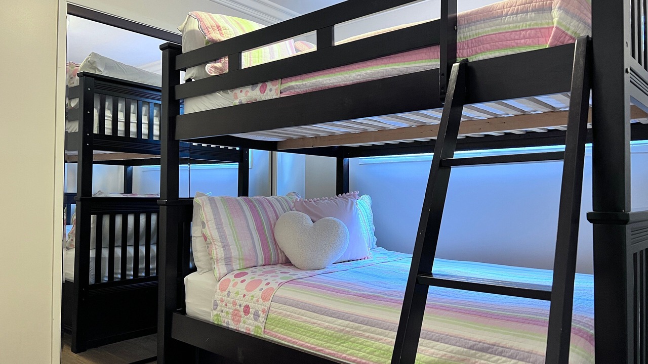Photo of Bedroom in Hermosa Village