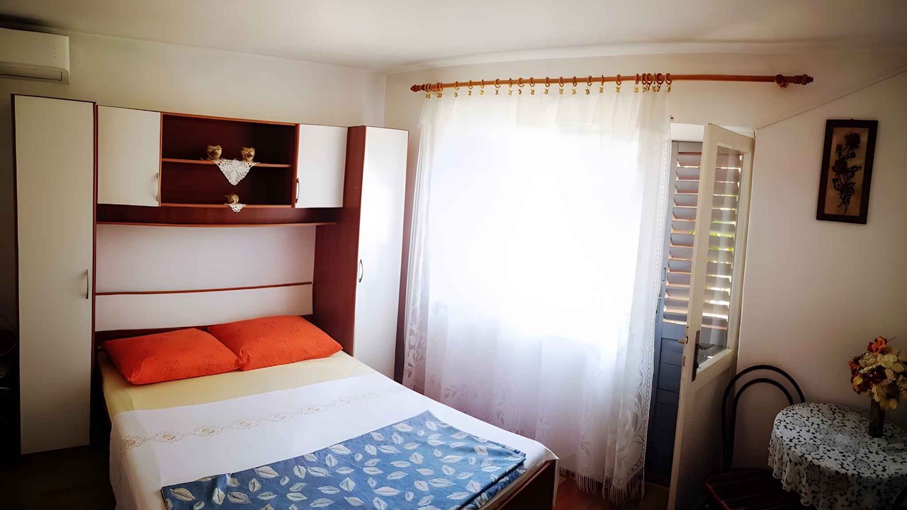 Photo of Bedroom in Karlobag