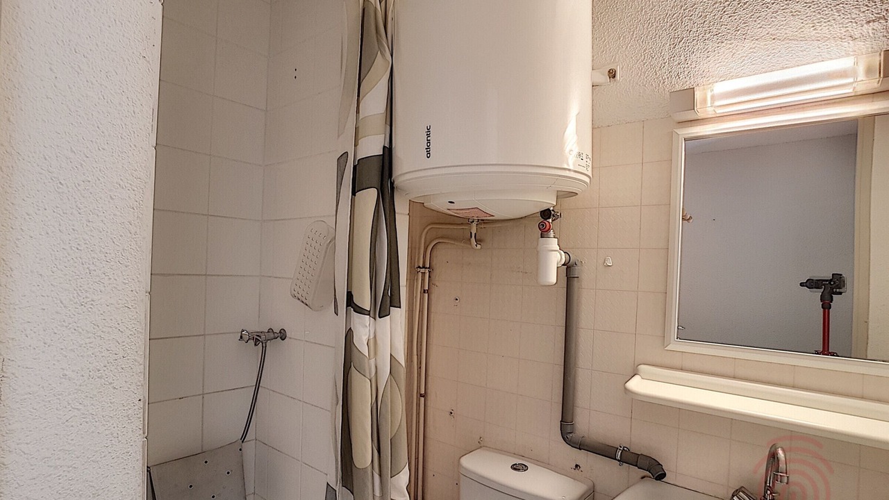 Photo of Bathroom in Lamalou-les-Bains