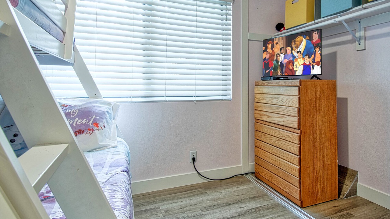 Photo of Bedroom in Hermosa Village