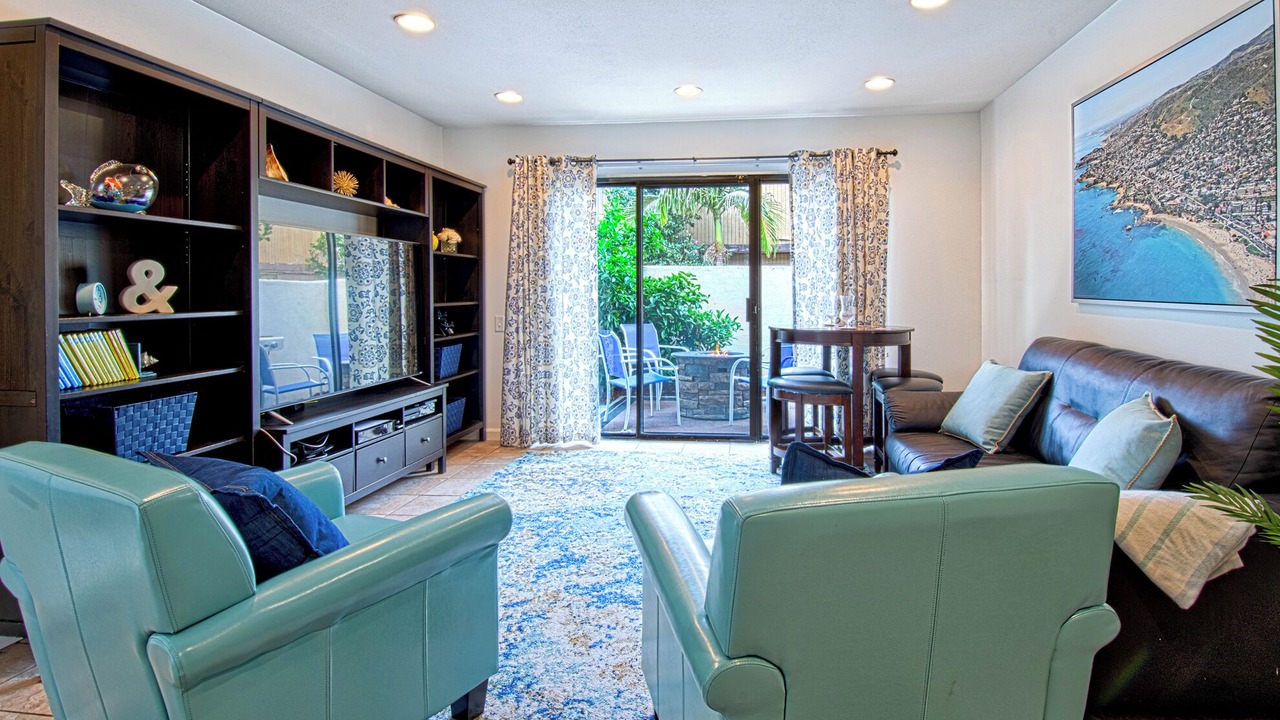 Photo of Livingroom in Hermosa Village