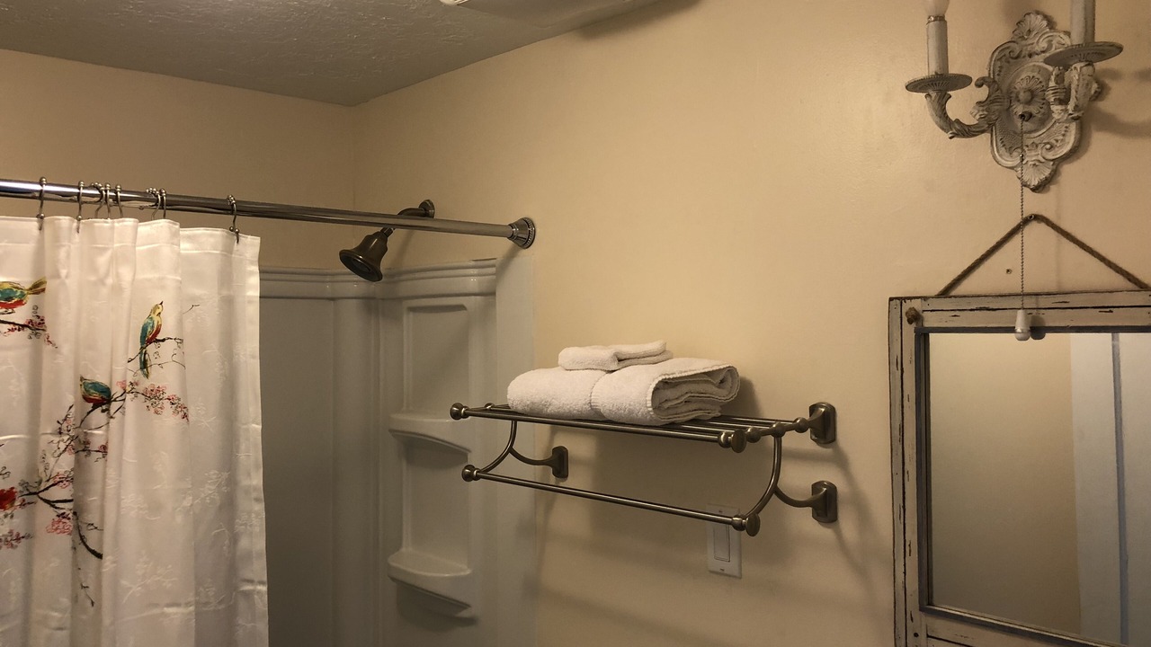 Photo of Bathroom in Murray