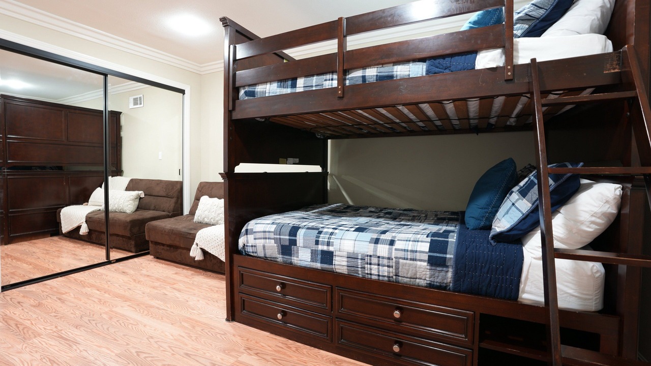 Photo of Bedroom in Hermosa Village