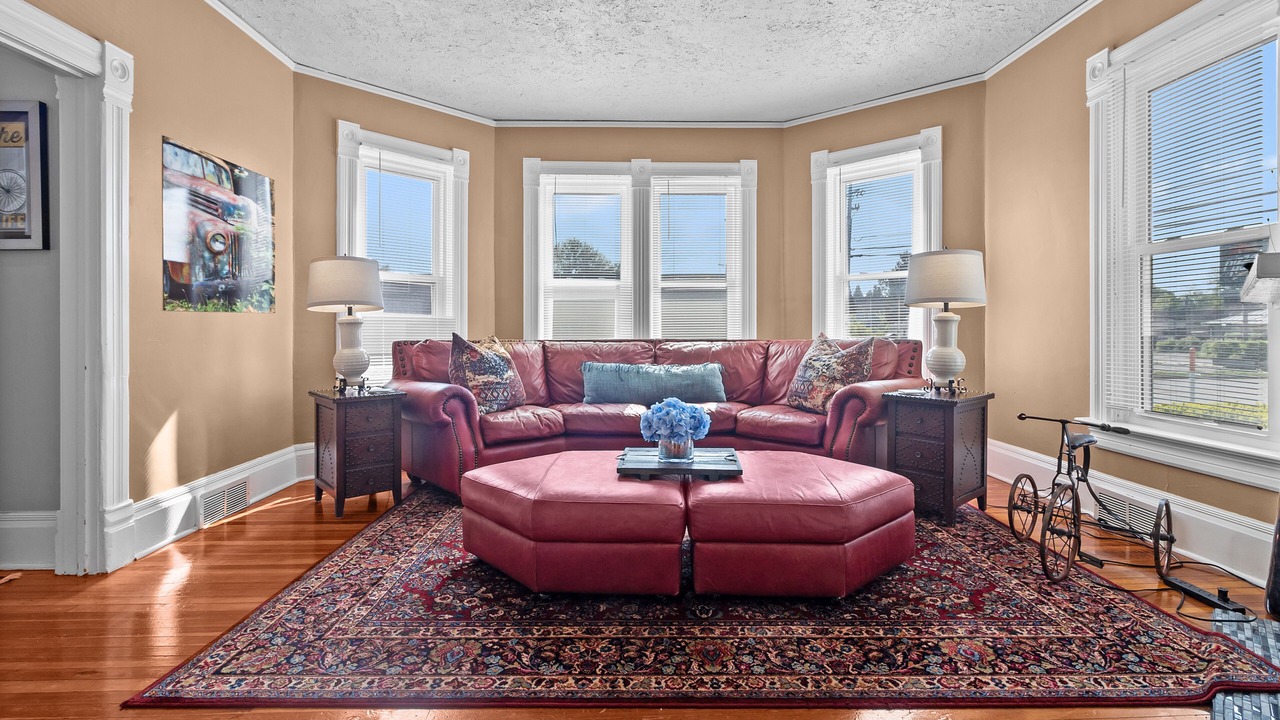 Photo of Livingroom in Lake Geneva