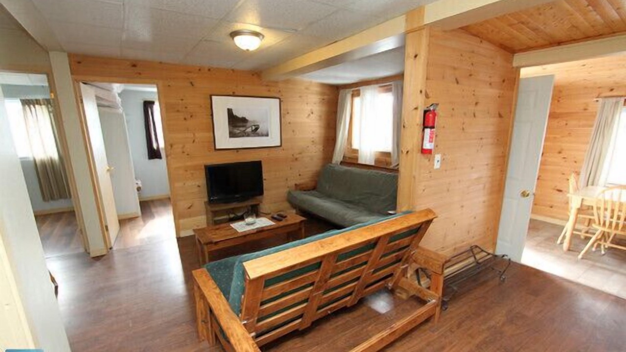 Photo of Livingroom in Wasaga Beach