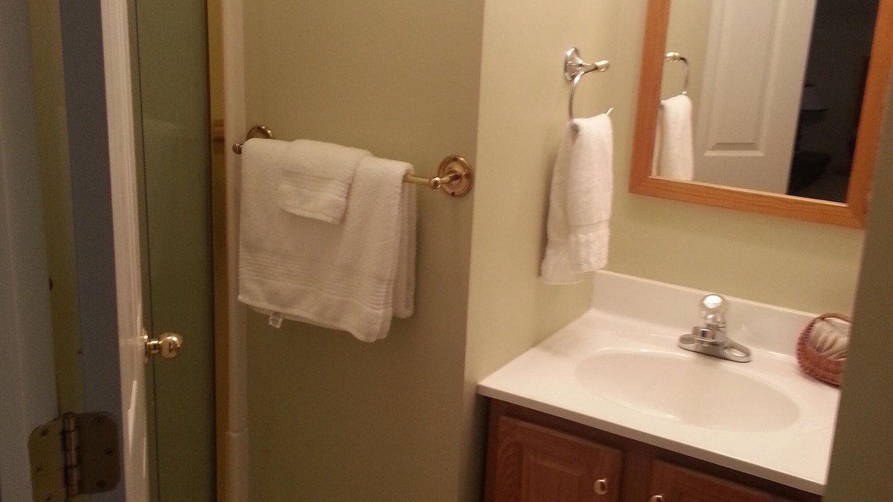Photo of Bathroom in Roseland