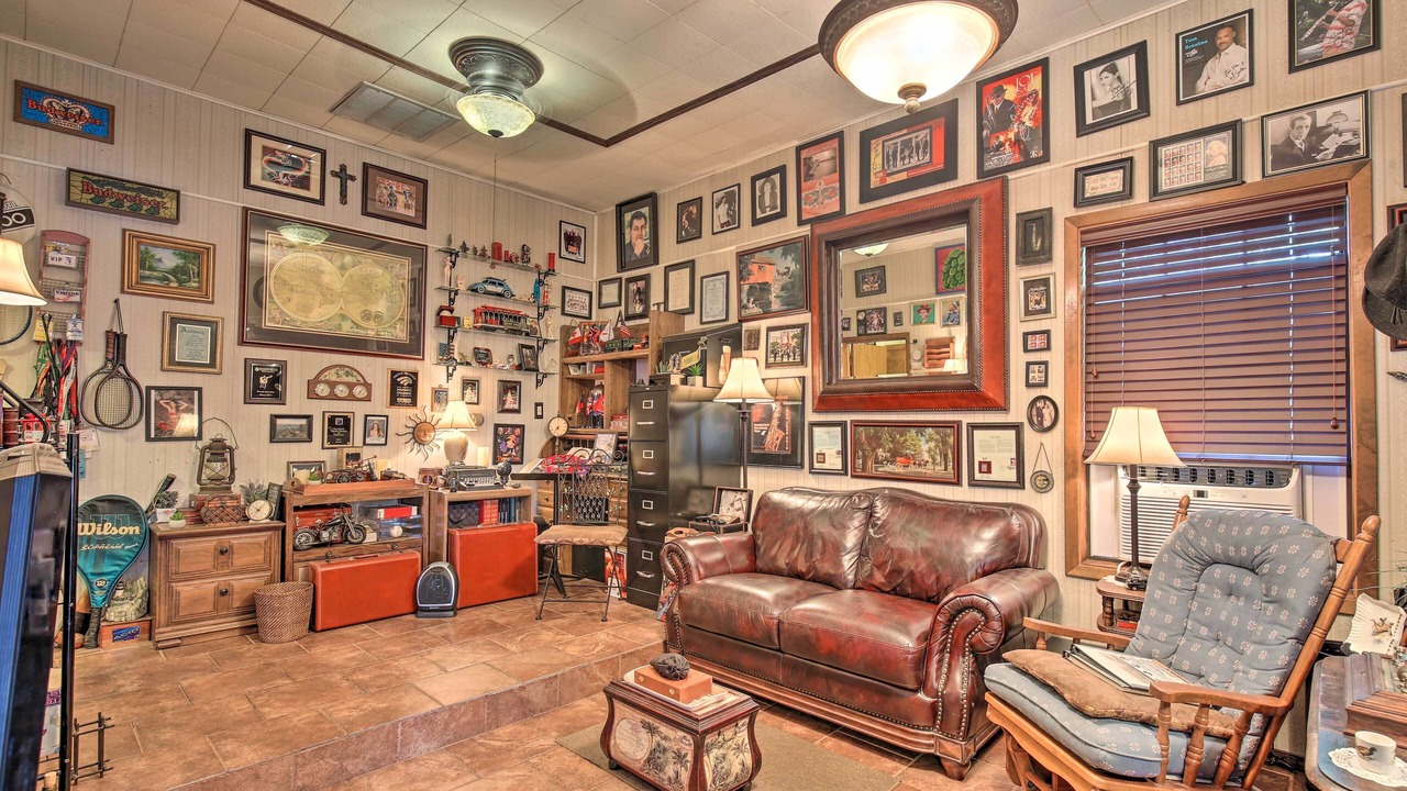 Photo of Bedroom in Tobin Hill
