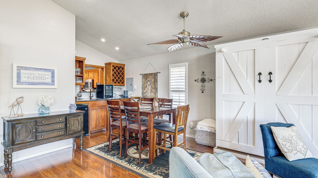 Photo of Livingroom in Granbury
