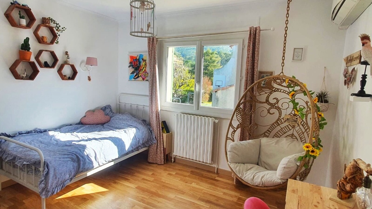 Photo of Bedroom in Gemenos