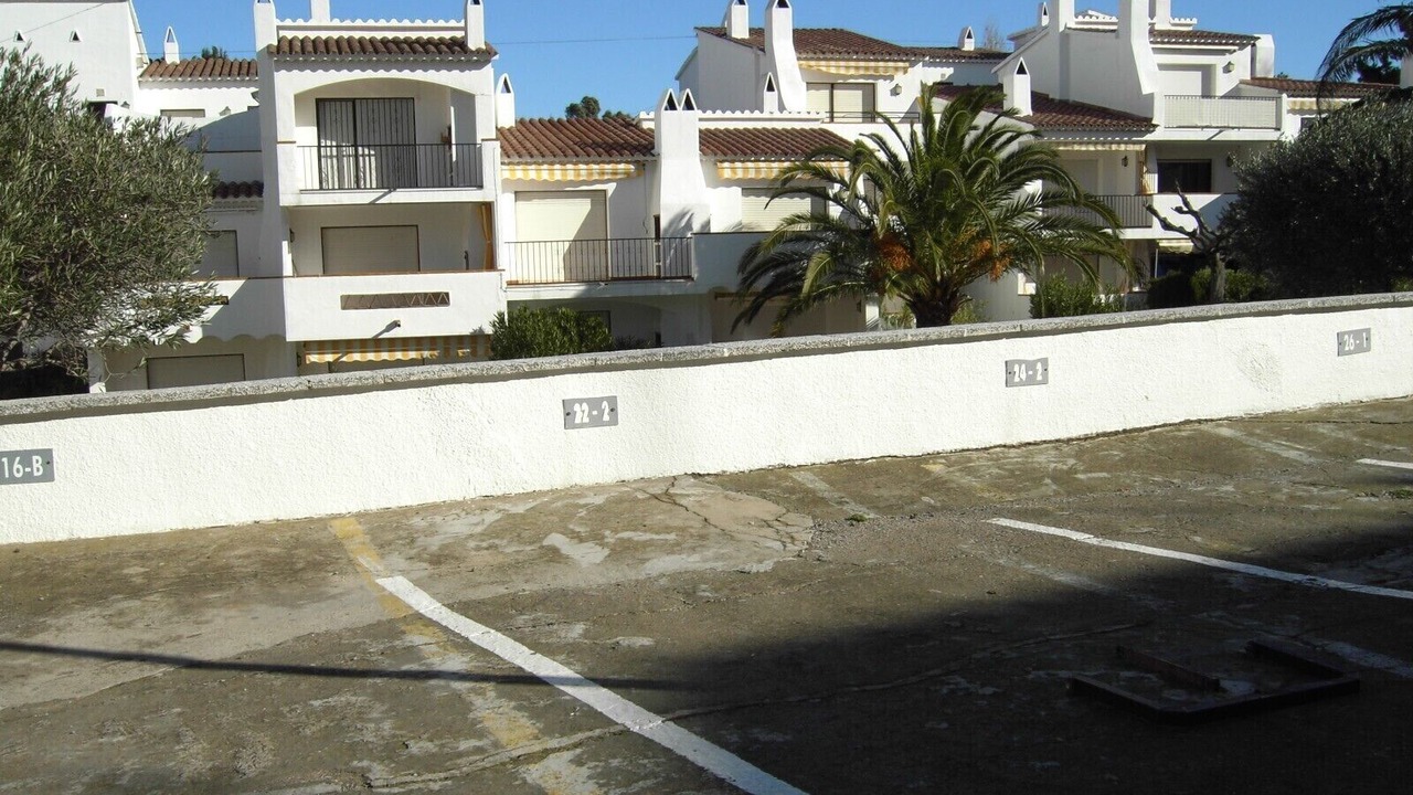 Photo of Outdoor in Roses Town Center