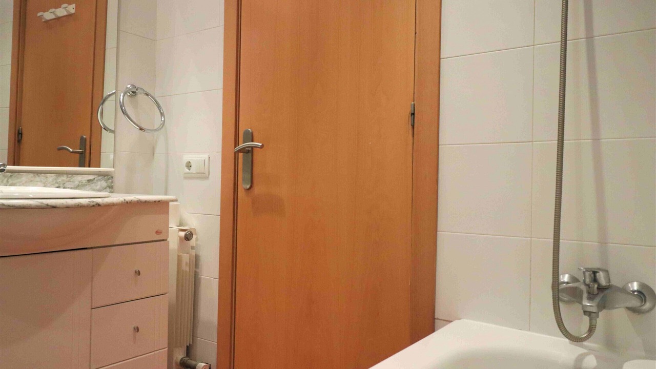 Photo of Bathroom in Roses Town Center