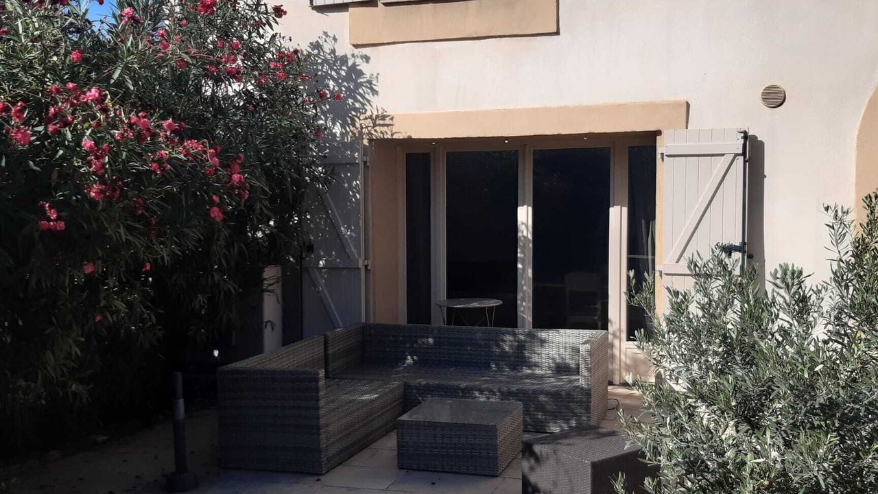 Photo of Patio Balcony in Peret