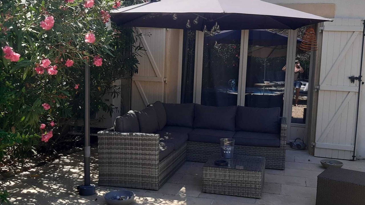 Photo of Patio Balcony in Peret