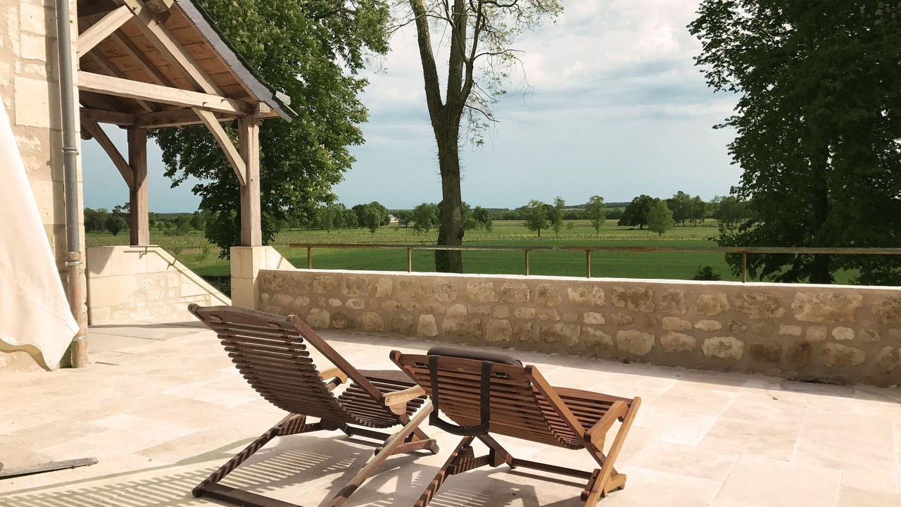 Photo of Patio Balcony in Cravant-les-Coteaux