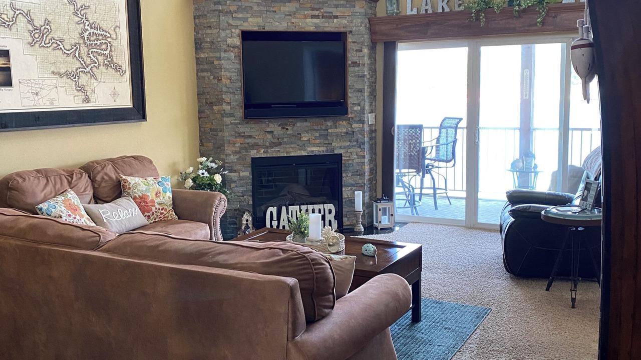 Photo of Livingroom in Camdenton