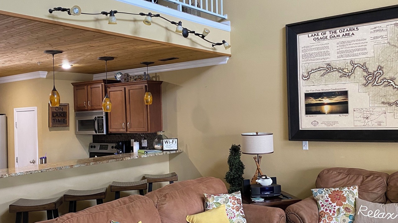 Photo of Livingroom in Camdenton