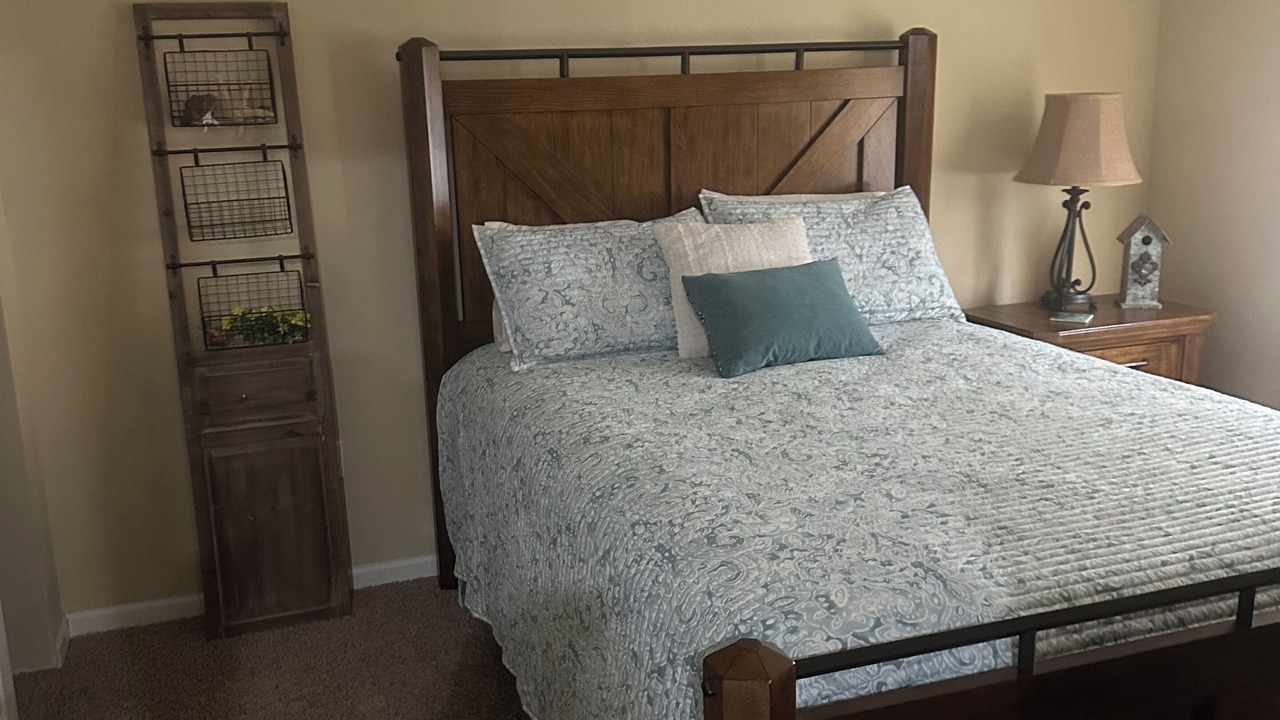 Photo of Bedroom in Camdenton