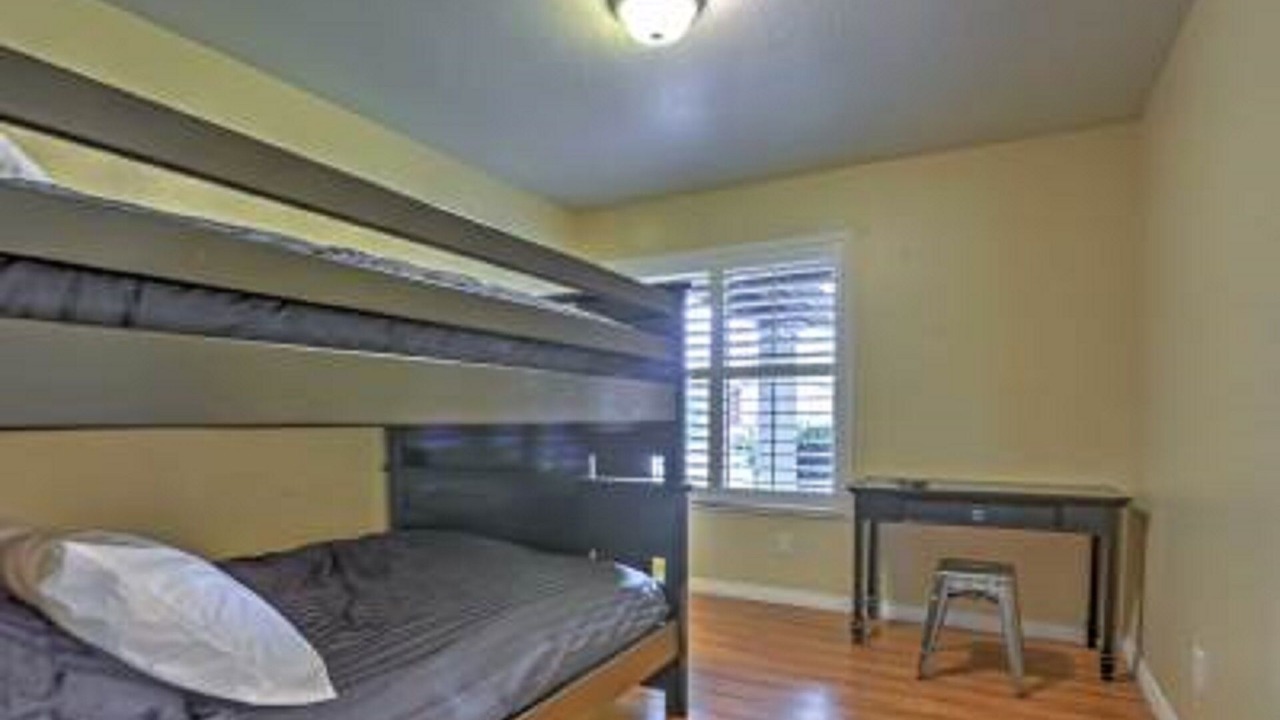 Photo of Bedroom in Solana Beach
